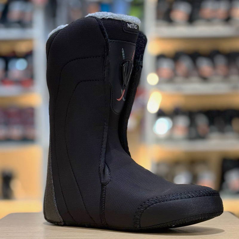 レディース スノーボードブーツ 24-25 NITRO CROWN BOA カラー:BLACK レディース スノーボードブーツ 24-25 NITRO CROWN BOA カラー:BLACK