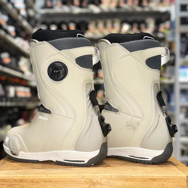 スノボー　シューズ　レディースNITRO ラスト1点】 【OUTLET】22-23 NITRO BIANCA TLS カラー:Sand Rose