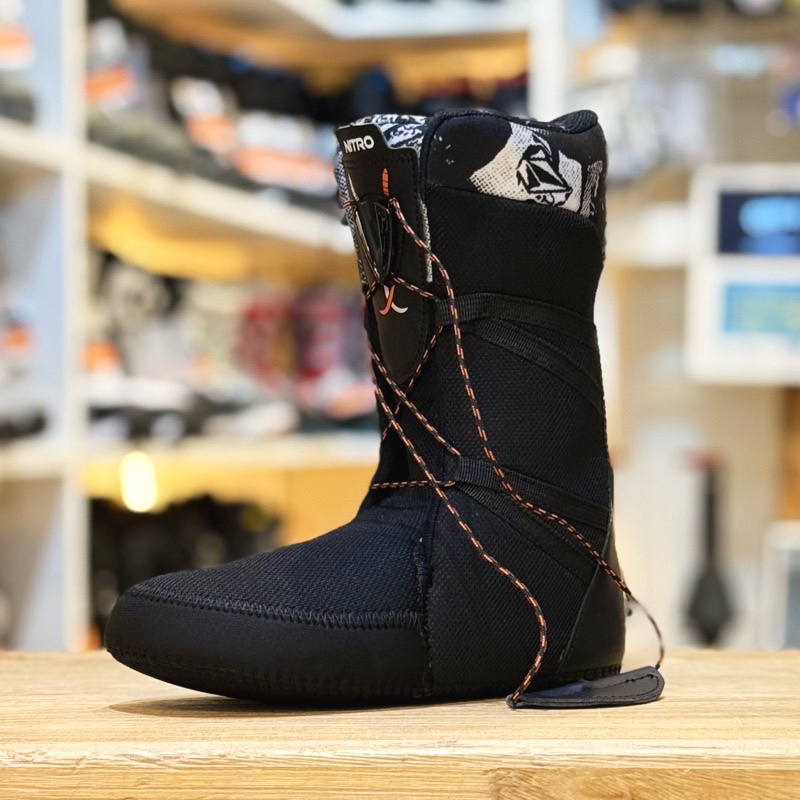 VOLCOM × NITRO スノーブーツ ボルコム（NITRO(スポーツ)／スノーボード ブーツ）｜スノーボード