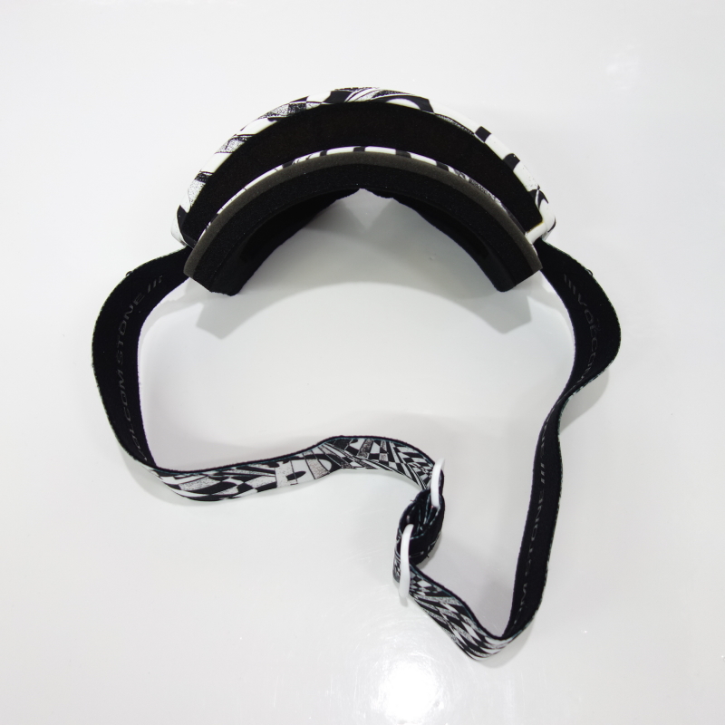 【VOLCOM】最上級モデルODDYSEY新品未使用レンズ2枚 定価36300円 VOLCOM】最上級モデルODDYSEY新品未使用レンズ2枚