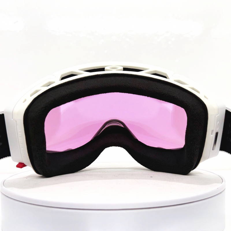 white＆white（OAKLEY／スキーゴーグル、サングラス）｜スキー