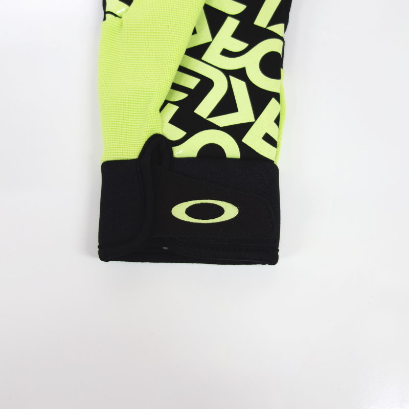 OAKLEY（オークリー） ◎24-25 OAKLEY FACTORY PILOT CORE GLOVE