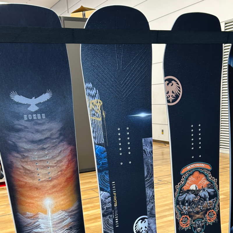 【早期予約商品】 メンズ スノーボード 板 160cm NEVER SUMMER MEN'S PROTO ULTRA ネバーサマー 26-27 トリプルキャンバー |  | 02