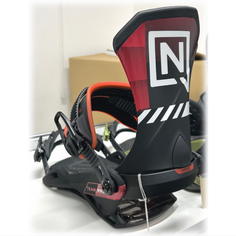 早期予約商品】 26-27 NITRO TEAM PRO カラー:Black Red Mサイズ