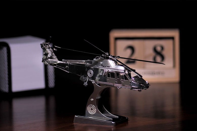 Metal Time Lifting Spirit 動くプラモデル 模型 組み立て