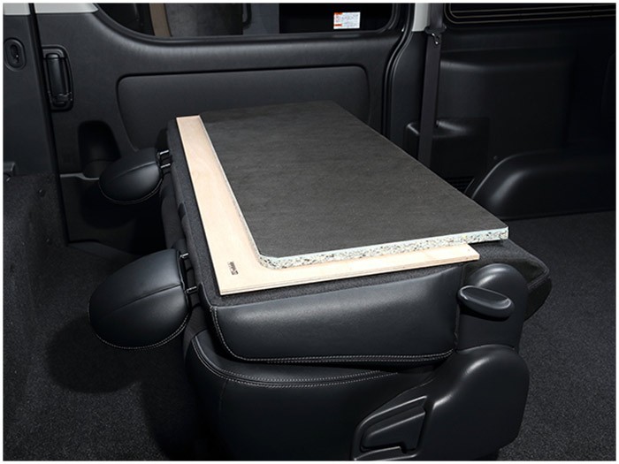 トヨタ（TOYOTA） 200系 ハイエース S-GL ユーアイビークル セカンド