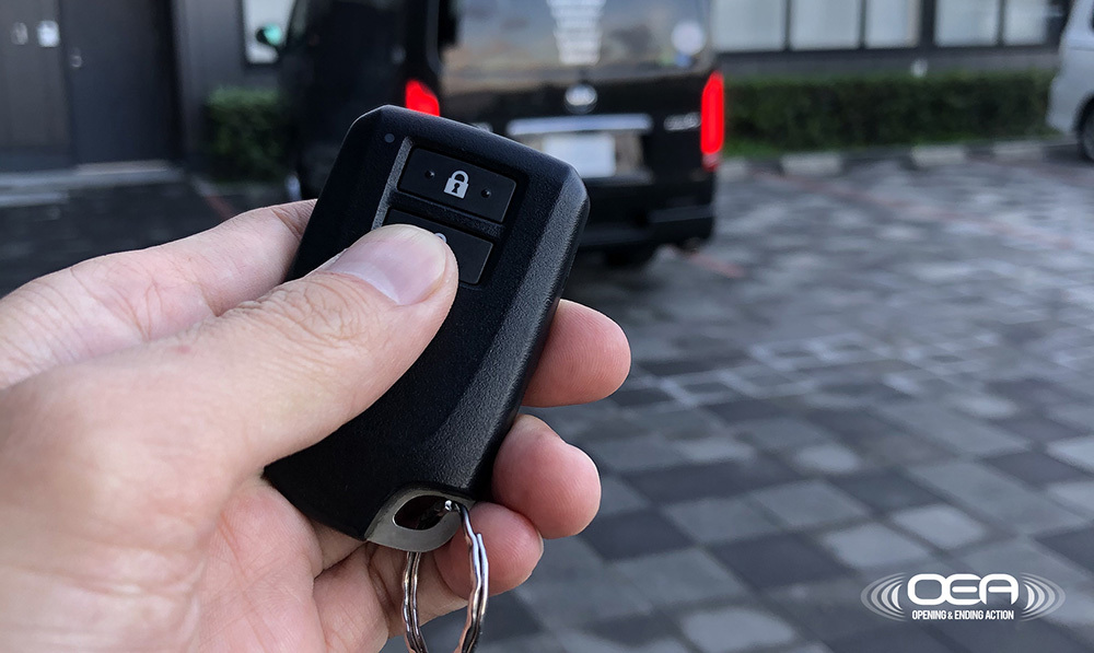 200系ハイエース/レジアスエース用 LEDテールランプ ウルトラゼータ