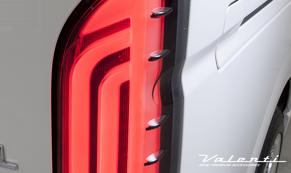 200系ハイエース/レジアスエース用 LEDテールランプ ウルトラゼータ