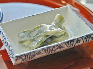 茎わかめ 300g 湯通し塩蔵茎わかめ 国産 三陸産 : おいしいわかめ屋