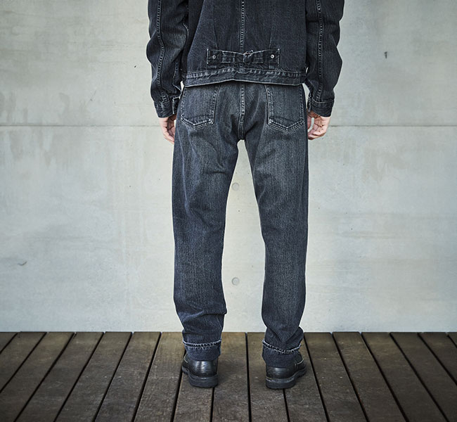 オム　チャコール10本 シチズンコレクション〉でもっといい毎日。レコードレーベルと四千頭身