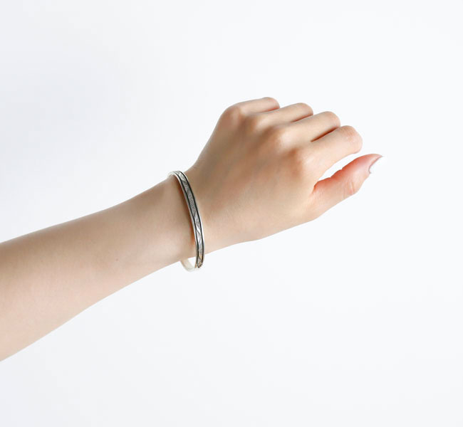 頑張って服減らします！インディアンジュエリーブルースモーガンバングル indian jewelry インディアンジュエリー Bruce Morgan ブルース