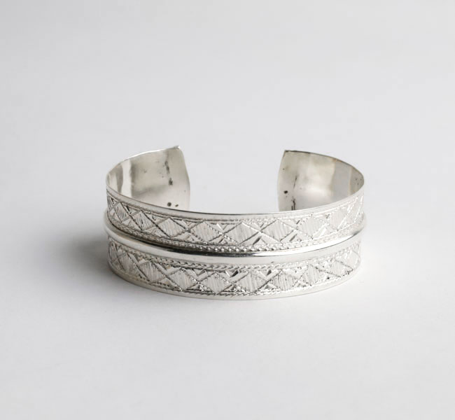 TUAREG JEWELRY トゥアレグ ジュエリー バングル A7 : O.L.D - 通販
