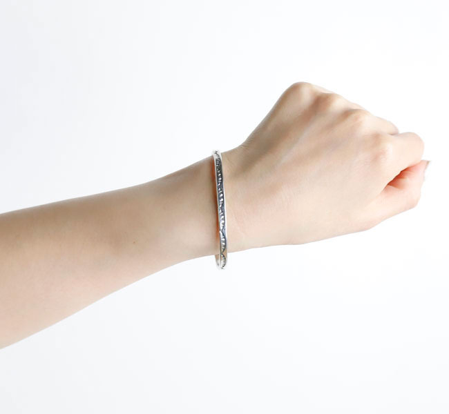 indian jewelry インディアンジュエリー ナバホ シルバー925A バングル