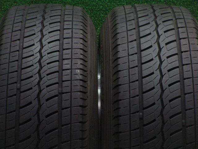 TOYO TIRES（トーヨータイヤ） 【美品】ハイエース ケイブレイク