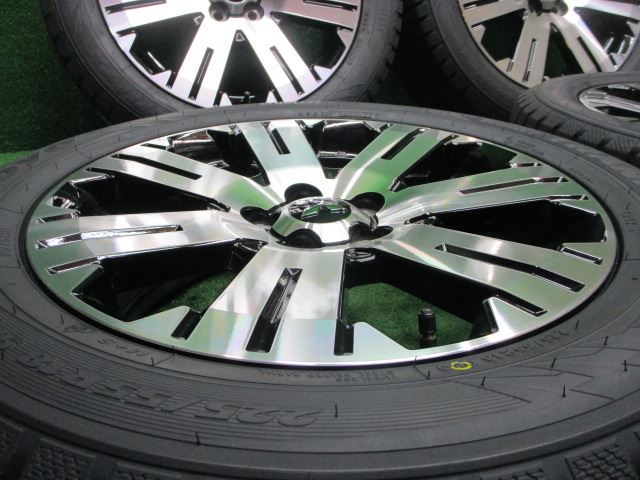 中古 ホイールタイヤ 4本 225/55R18 2022年製 ミツビシ デリカD:5 純正