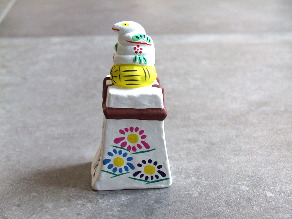 郷土玩具 民藝 福島県 工房千想 大福帳乗り巳 白 干支 蛇 縁起物 置物