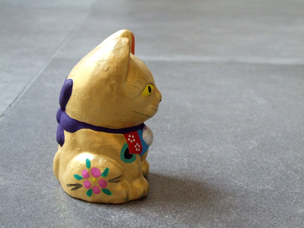 招き猫　土人形　作家物　縁起物 郷土玩具 民藝 福島県 工房千想 招き猫 中 金 縁起物 置物 開運 厄除け