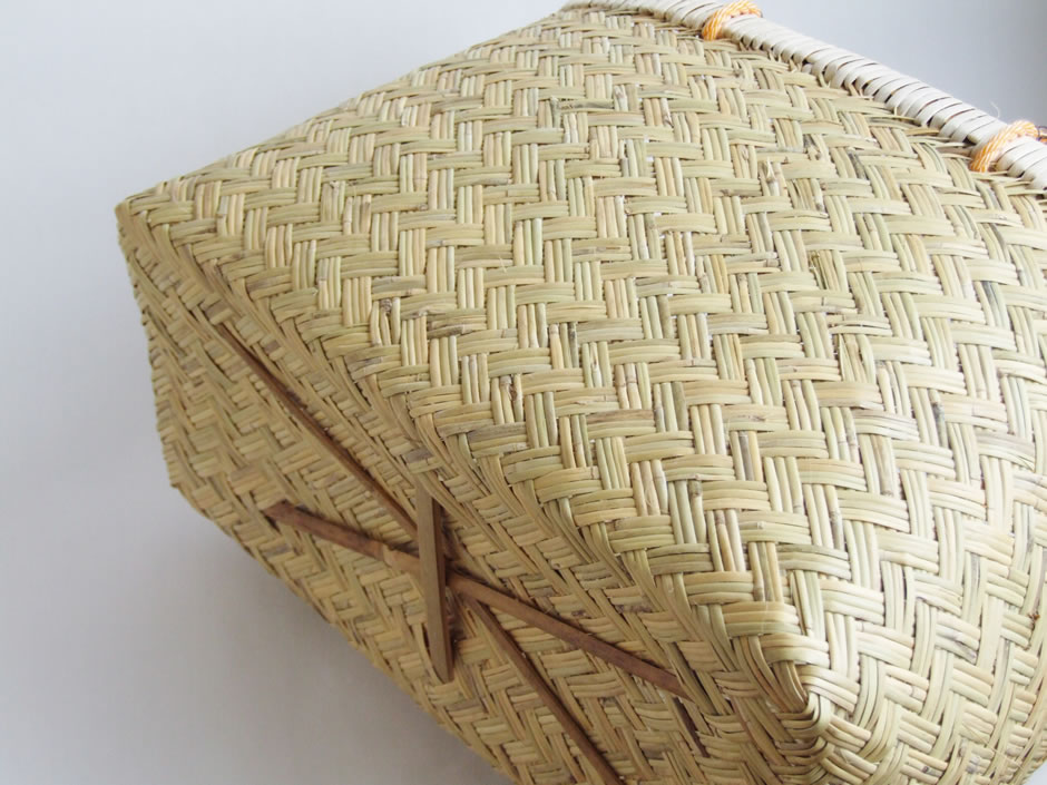▪️新品▪️岩手県鳥越竹細工　スズ竹　市場カゴ　買い物カゴ　W33cm 暮らしの道具 Amazon | 岩手県鳥越地区の竹細工 岩手県二戸 鳥越竹細工 スズ竹