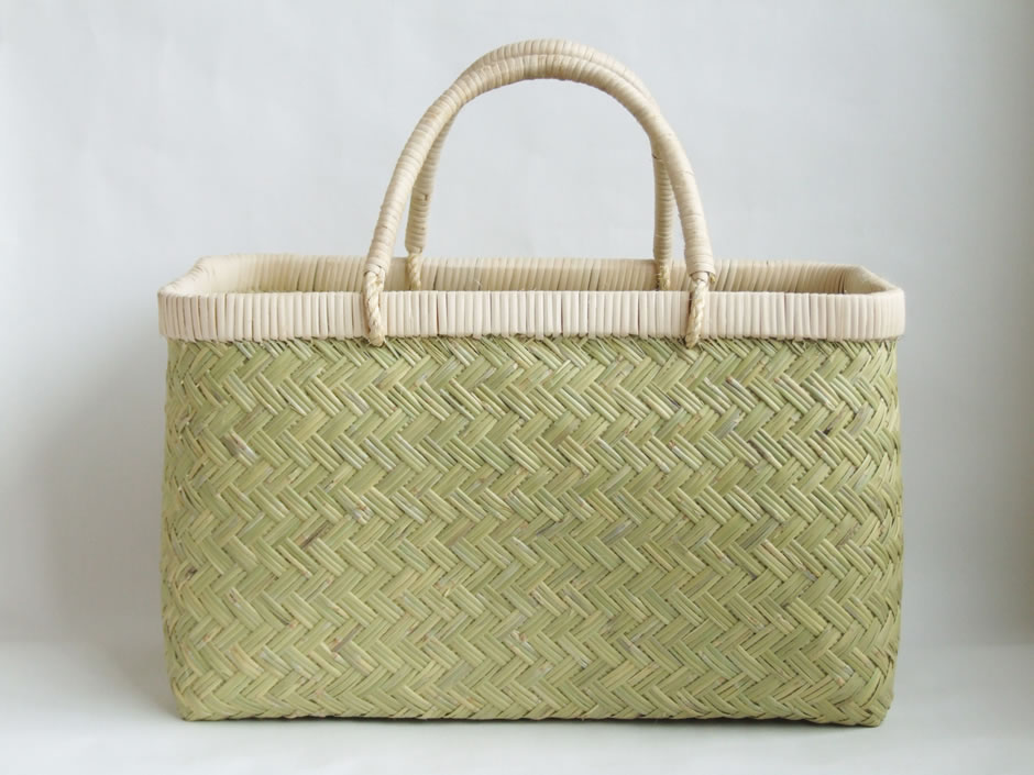 岩手県鳥越地区の竹細工 岩手県二戸 鳥越竹細工 スズ竹 市場かご 尺四