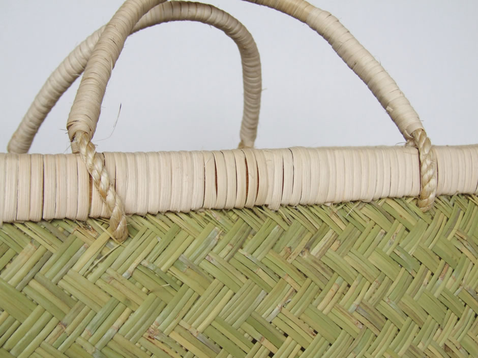 岩手県鳥越地区の竹細工 岩手県二戸 鳥越竹細工 スズ竹 市場かご 尺四