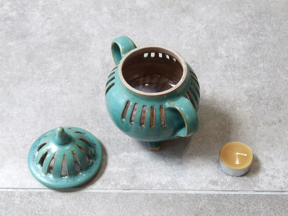 鳥取の民藝 牛ノ戸焼窯元 香炉 緑 : おまめ - 通販 - Yahoo!ショッピング