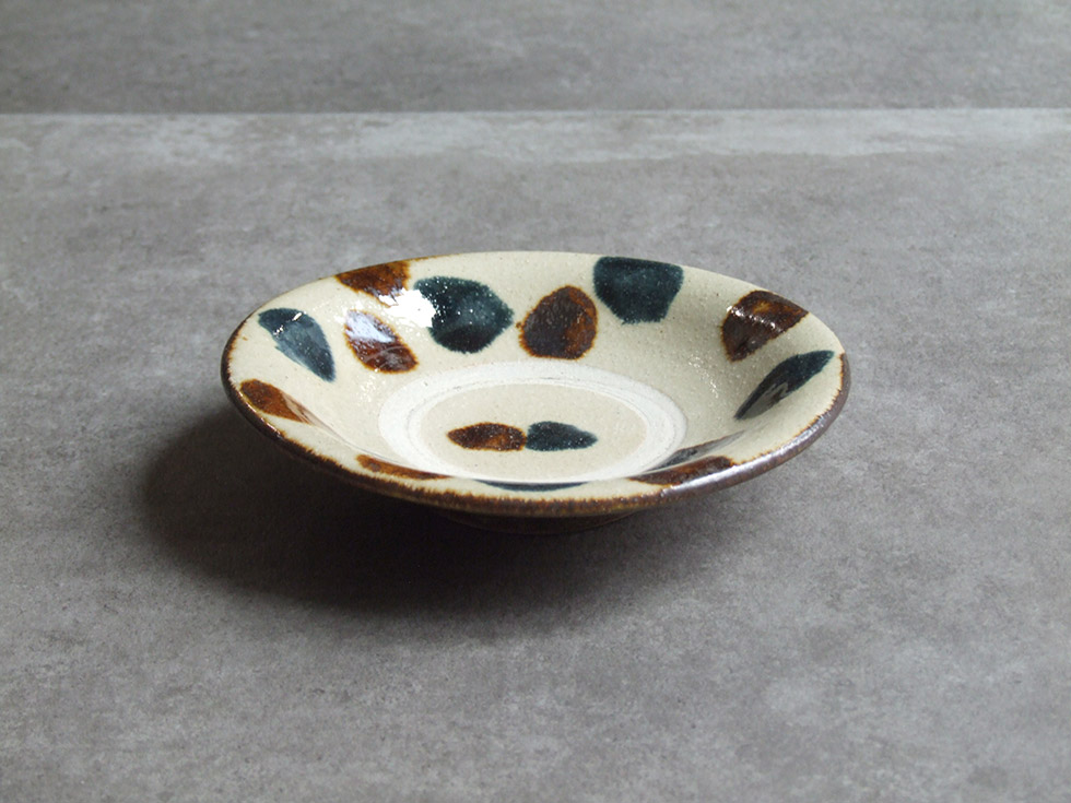 やちむん 民藝 読谷山焼 北窯 松田共司5寸皿 小皿 呉須と飴 点打