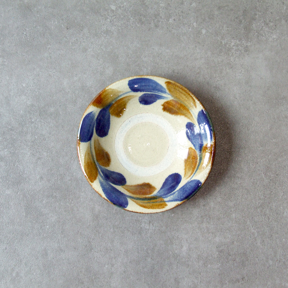 やちむん 民藝 読谷山焼 北窯 松田共司 6寸皿 中皿 コバルトに飴 葉紋