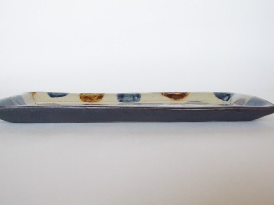 やちむん 民藝 読谷山焼 北窯 與那原正守 長角皿大 呉須点打 : おまめ