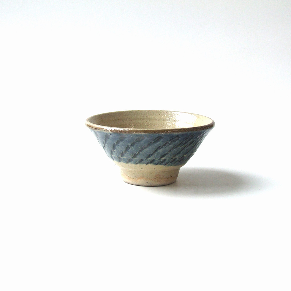 やちむん 民藝 読谷山焼 北窯 宮城正享 3.5寸マカイ(お茶碗) 呉須に飛