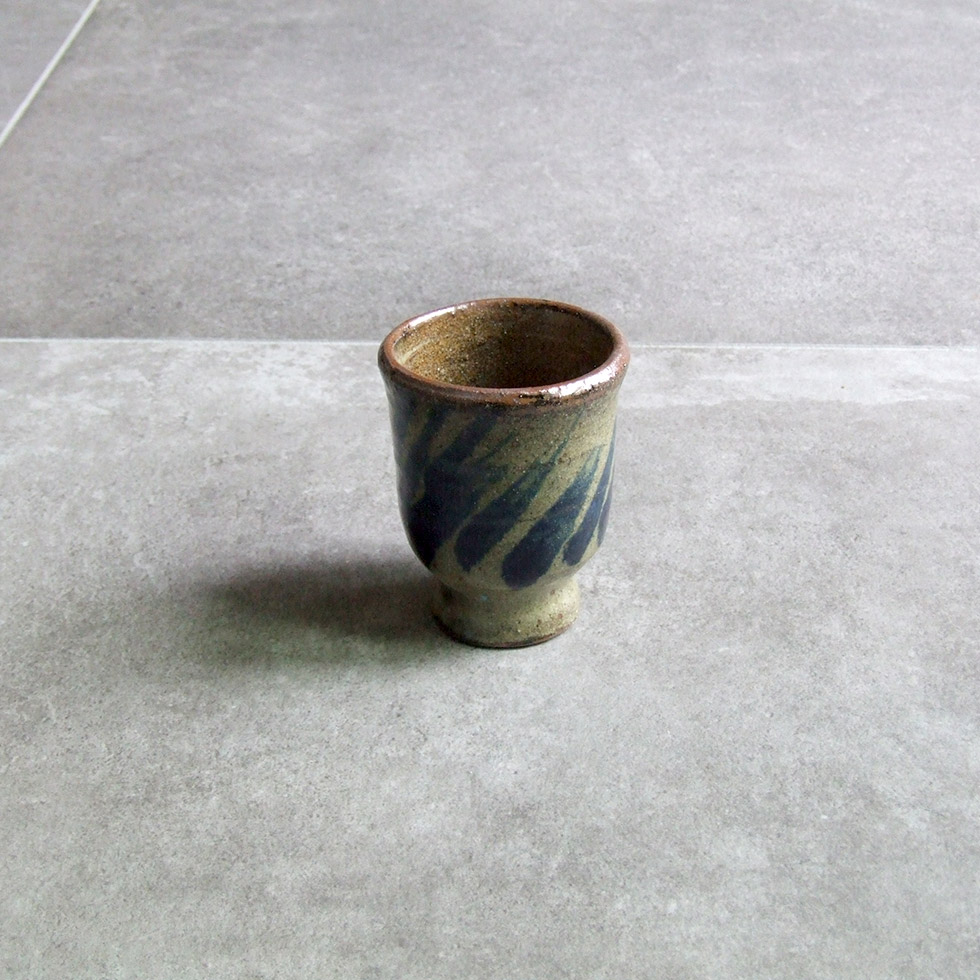 やちむん　北窯　沖縄　大皿　宮城　新品　陶器　登り窯　呉須　波　柄　青　レア やちむん 大皿 沖縄 北窯 宮城 陶器 読谷村 骨董 もやい 唐草