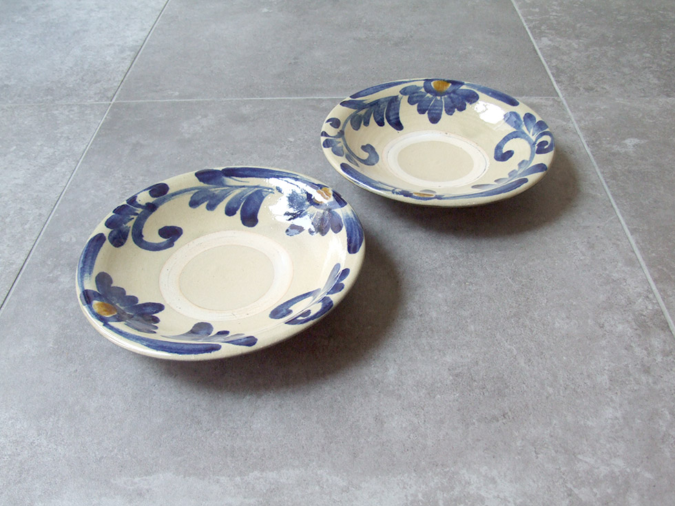 やちむん 民藝 読谷山焼 北窯 宮城正享 8寸皿 中皿 重 コバルト 唐草