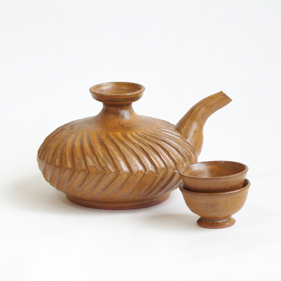 儀間常照 カラカラ おちょこ 豆皿 セット やちむん 焼物 沖縄 酒器 民藝 儀間常照 カラカラ おちょこ 豆皿 セット やちむん 焼物 沖縄 酒器 民