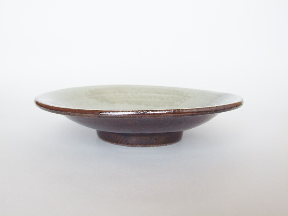 やちむん 民藝 大宜味窯 菅原謙8寸皿 中皿 巴紋 : おまめ - 通販