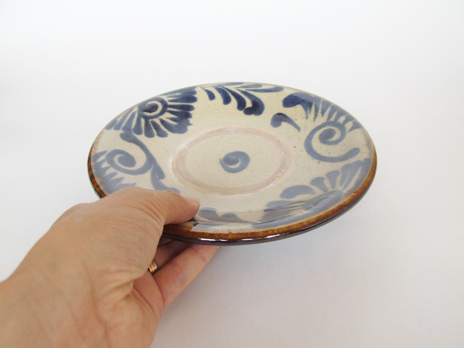 新品未使用】陶藝玉城 七寸 リム皿 花繋ぎ 食器