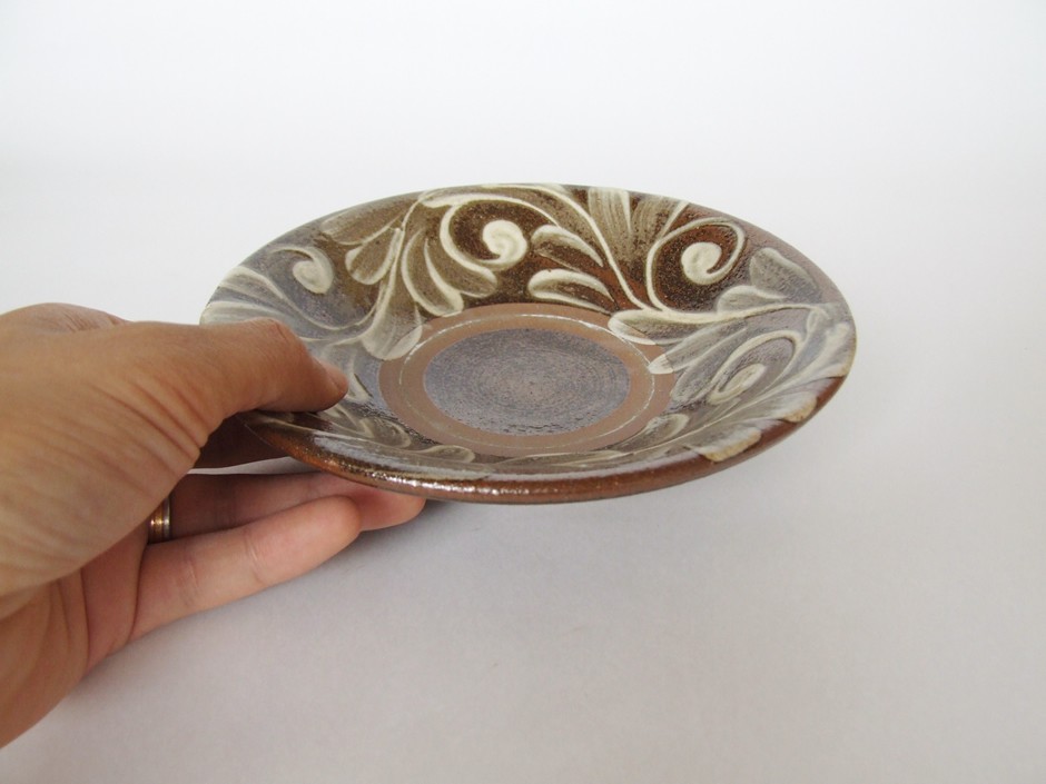 湧田焼.イッチン 沖縄県立博物館・美術館