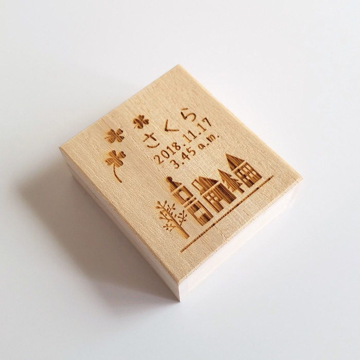 名入れへその緒入れ（桐箱、へその緒ケース）