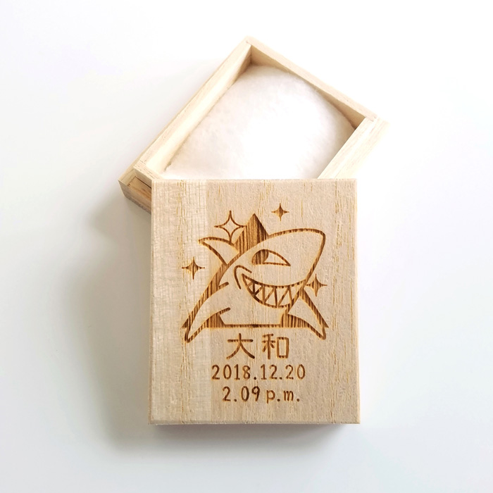 名入れへその緒入れ（桐箱、へその緒ケース）