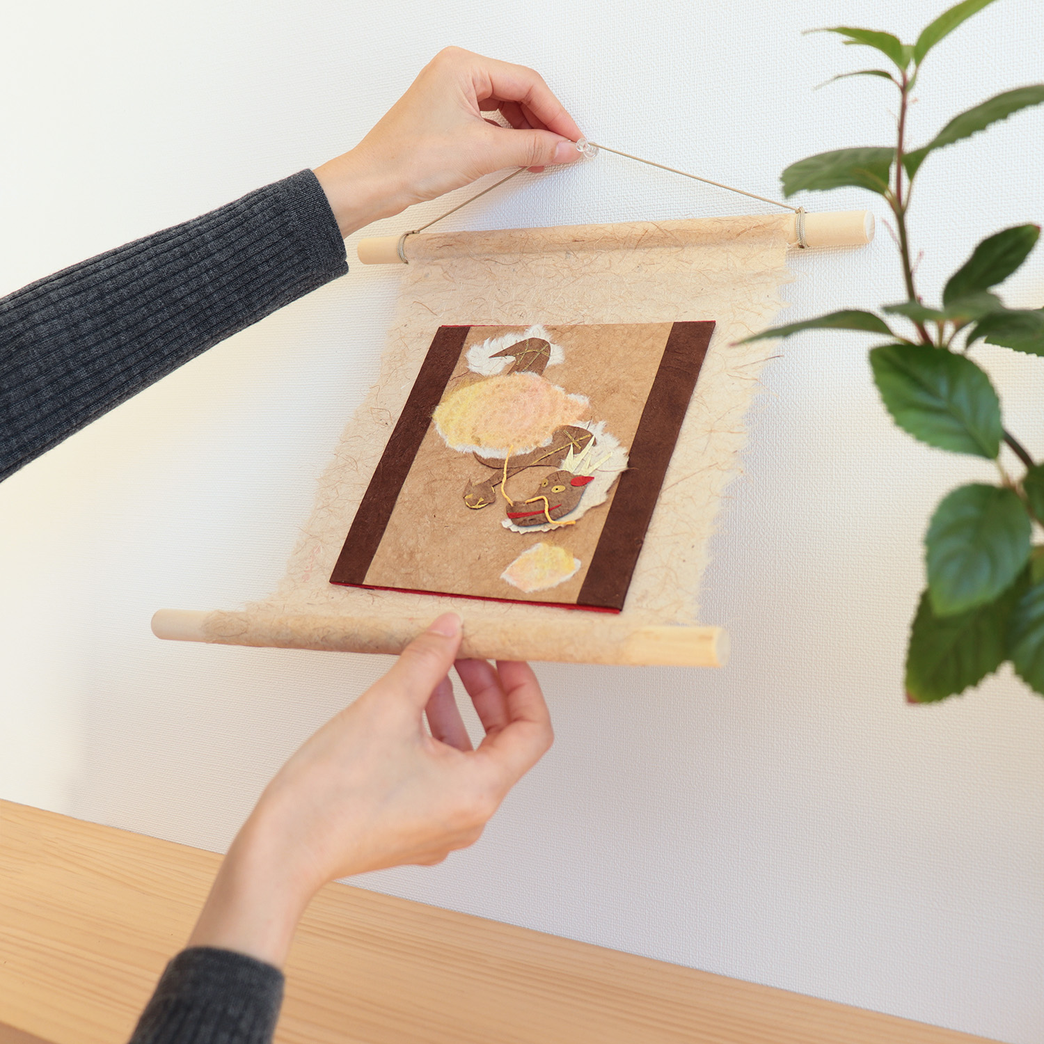 干支辰 タペストリー お正月飾り おしゃれ 季題掛け軸 自然素材 黒龍