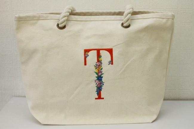 新品未使用　FELLER ハワイアン刺繍 トートバッグ 新品未使用 FELLER ハワイアン刺繍 トートバッグ