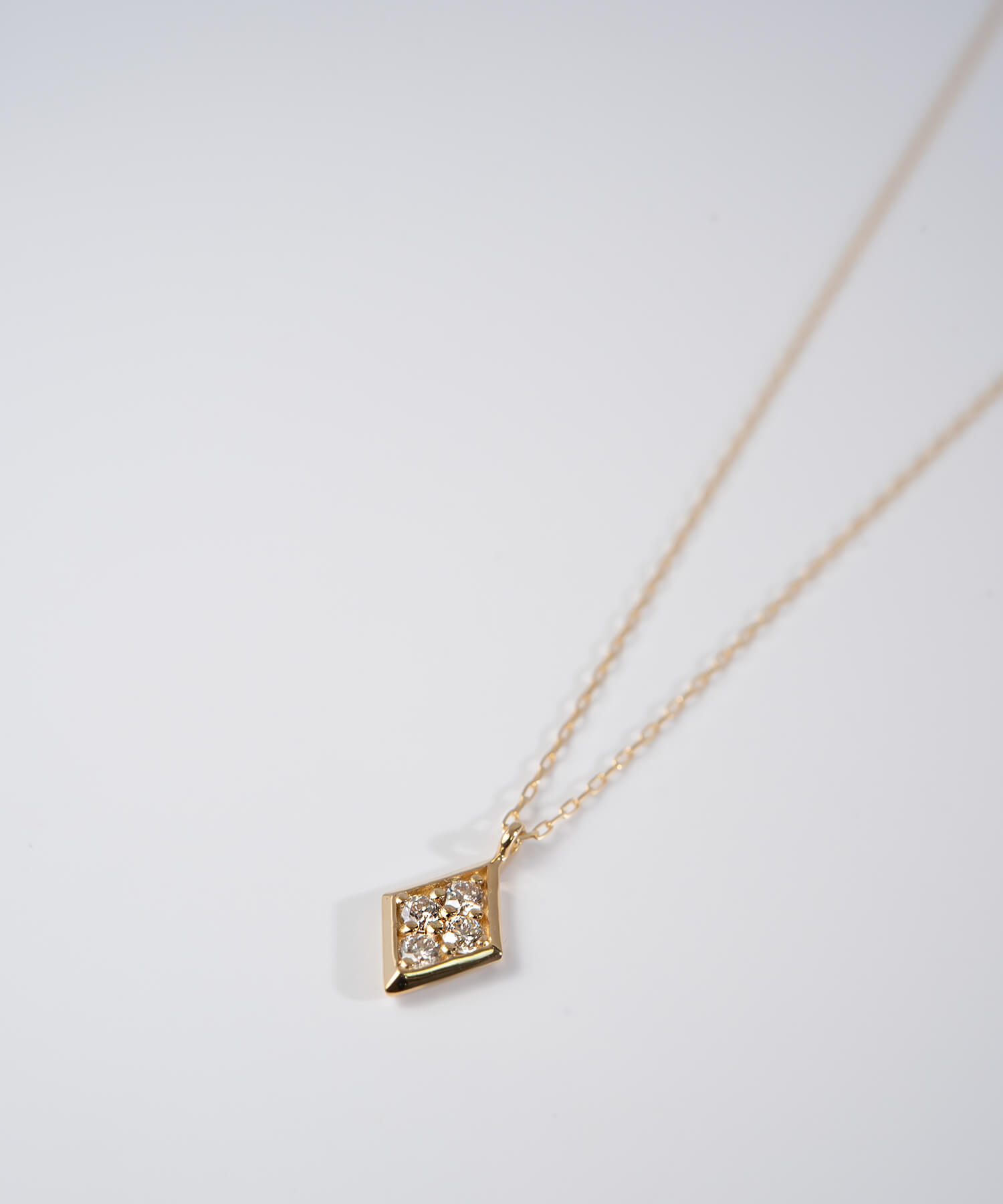 Ops.（オプス） ダイヤモンド ネックレス K18 ゴールド 0.1ct Diova