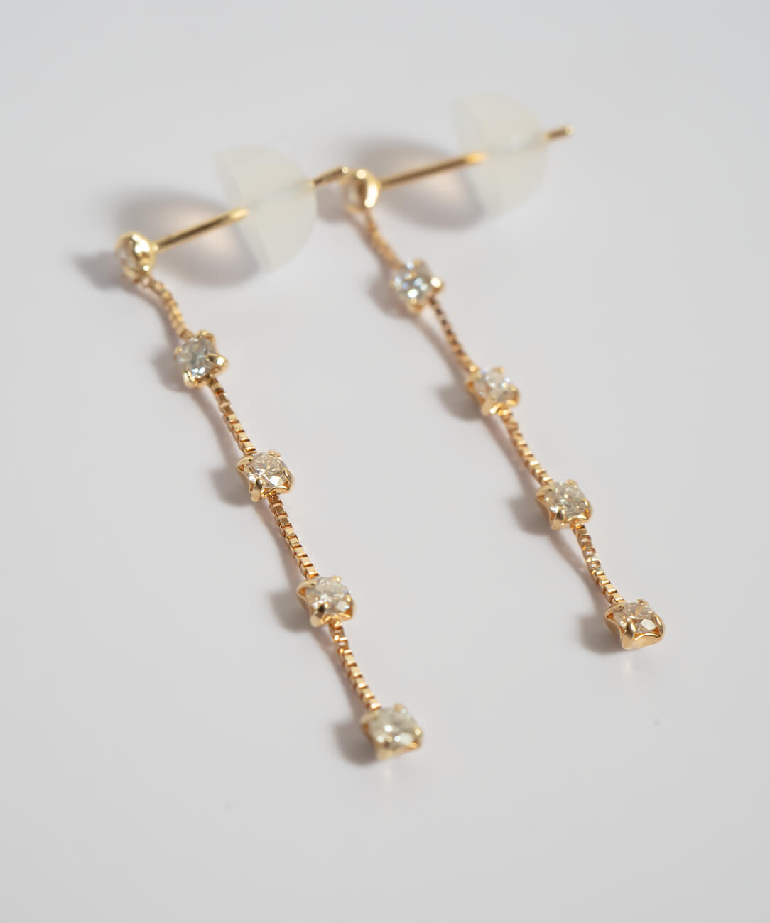 爆買 ピアス レディース チェーンピアス 甲府 5連 ピアス ダイヤ 0.3ct 揺れる SIクラス Fido フィド ロングピアス 18金 18k 金属アレルギー対応 入園 入の画像