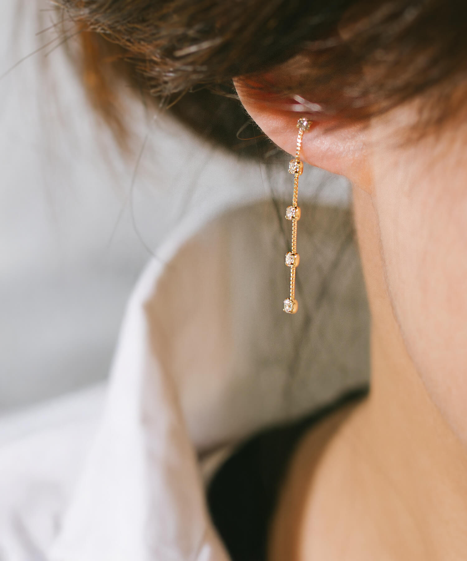 爆買 ピアス レディース チェーンピアス 甲府 5連 ピアス ダイヤ 0.3ct 揺れる SIクラス Fido フィド ロングピアス 18金 18k 金属アレルギー対応 入園 入の画像