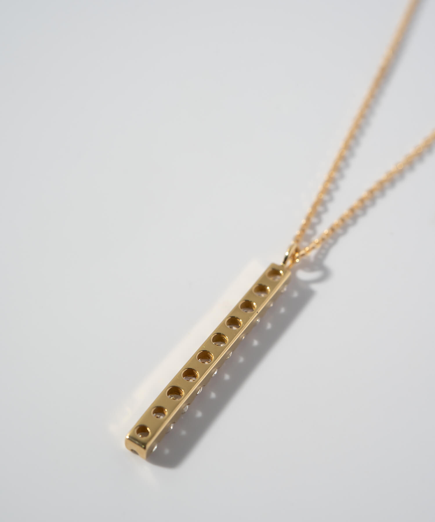 爆買 ダイヤモンド ネックレス 0.3ct 18k レディース 【tuplet-lucere トゥプレ・ルチェレ】 10粒 k18 ネックレス バータイプ 縦ライン 18金 ギフト 女性の画像