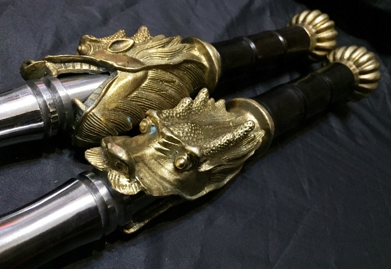 中国武術　竹節鋼鞭　２本セット　カンフー　少林寺　三国志　水滸伝　武器　