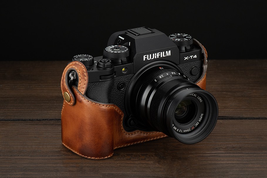 ＜売切りセール＞KAZA FUJIFILM X-T4専用ハーフレザーケース