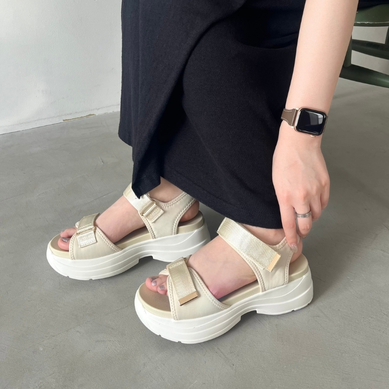 ナイキ サンダル（ファッション）（サイズ（cm）：21.5cm）の