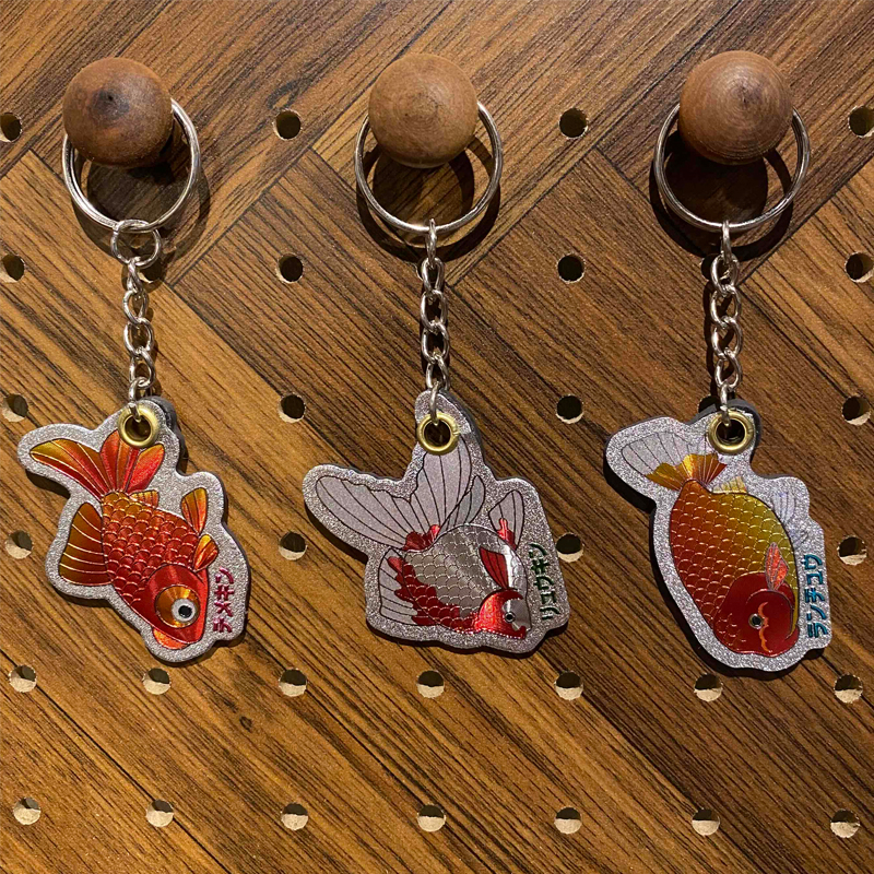 goldfish-keyholder_02.jpg