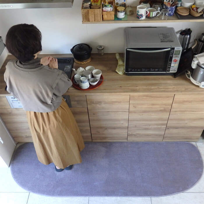 モーブ色のゆりかご型キッチンマット65×210