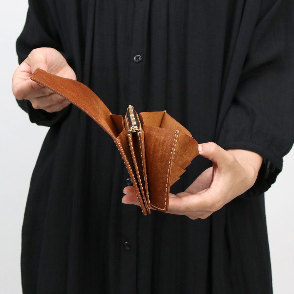 イタリアンレザー LIPARI 長財布 ハンドメイド 楽天市場】長財布 J WALLET 手縫い かぶせ LITSTA 日本製 本革