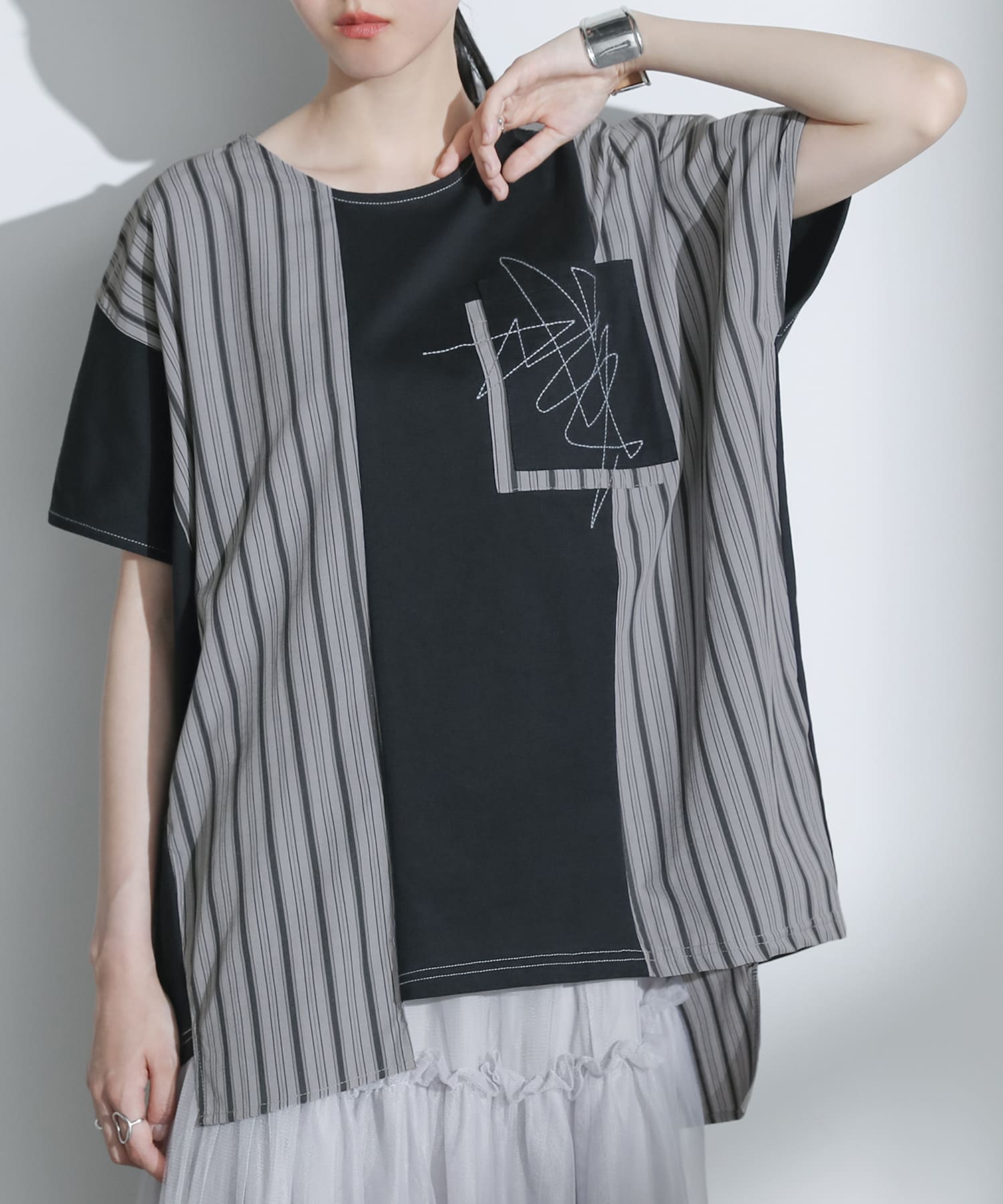 MOGA リネン 黒 半袖シャツ レース付き 未使用　ゆったり osharewalker シャツ ブラウス レディース トップス 羽織 長袖